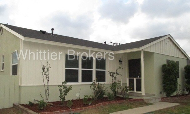 Building Photo - 10901 Scott Ave