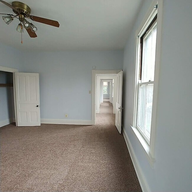 Foto del edificio - 559 E Epworth Ave