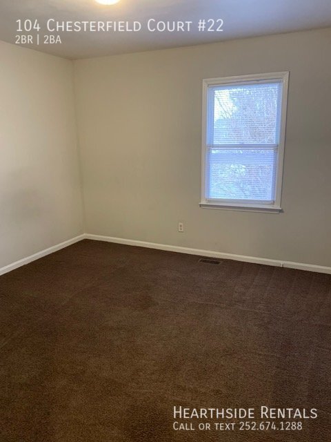 Building Photo - 2 Bed 1.5 Bath Townhouse in Shenandoah Vil...