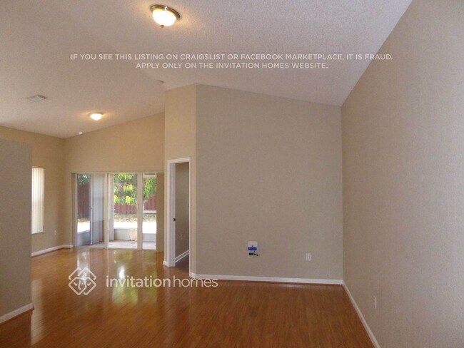 Foto del edificio - 15451 SW 143rd St