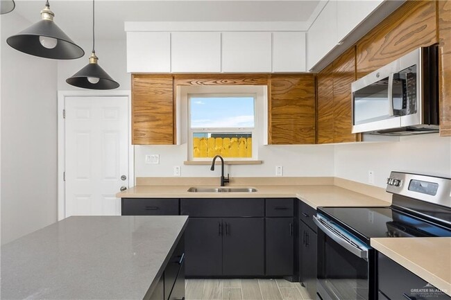 Foto del edificio - 11 Sugar Gdn Dr