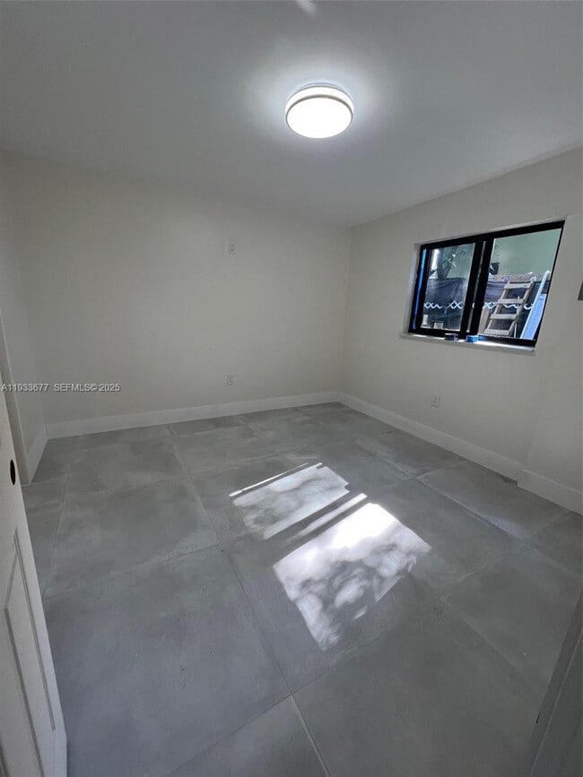 Foto del edificio - 2169 NW Flagler Terrace