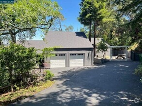 Building Photo - 47 El Gavilan Rd