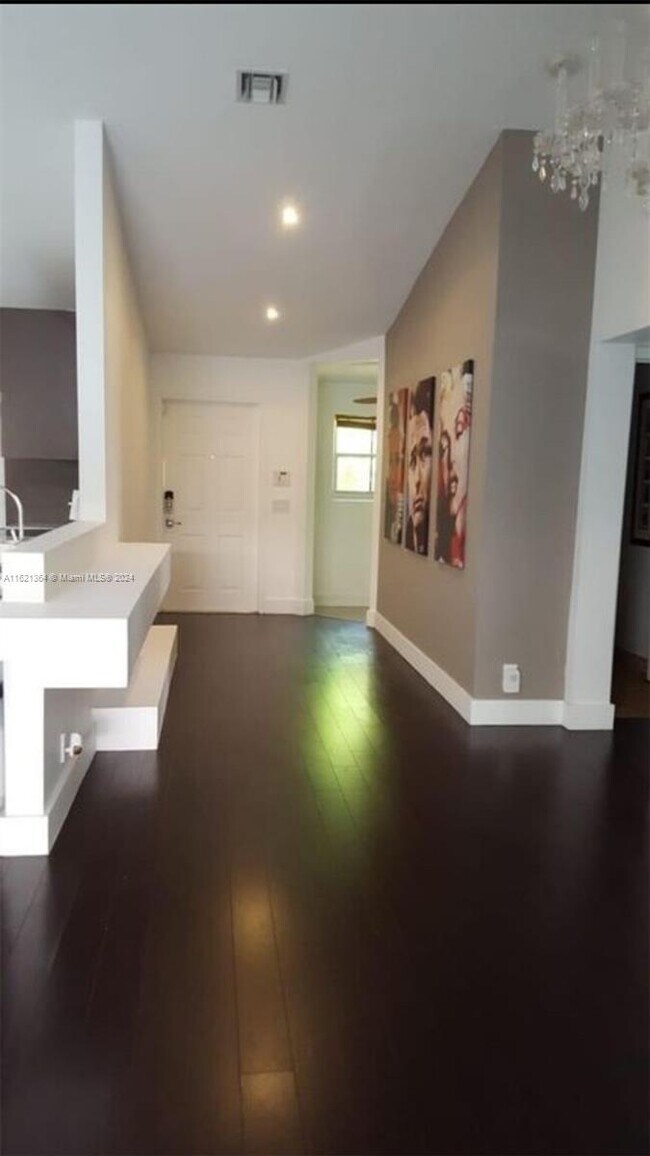 Foto del edificio - 4309 Pine Ridge Ct