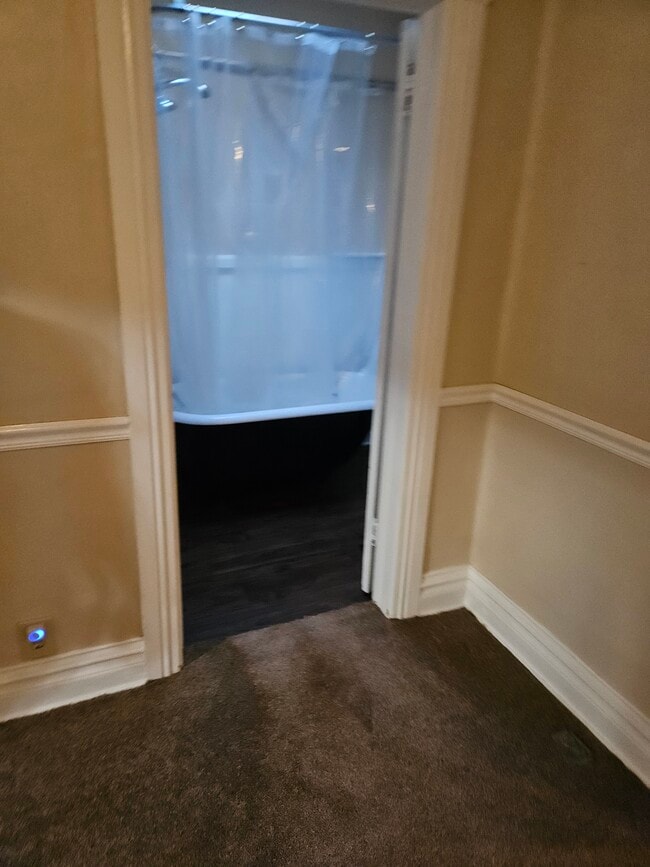 Building Photo - 1188 S Logan St