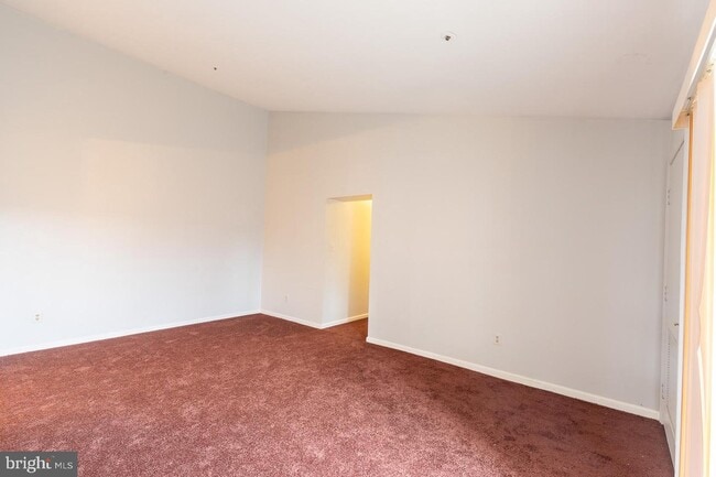 Building Photo - 20 Shaftsbury Ct