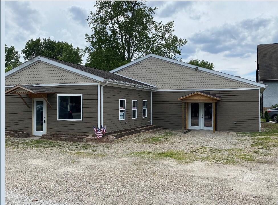Primary Photo - 2845 Canal Dr