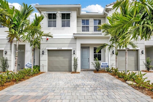 Foto del edificio - 17149 SW 1st St