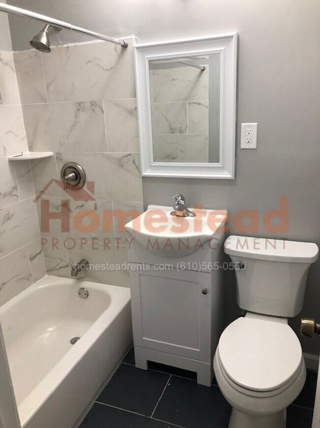 Foto del edificio - 20 N Front St