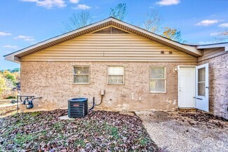 Building Photo - 248 Foxglen Rd