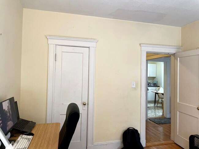 Foto del edificio - 32 Ransom Rd