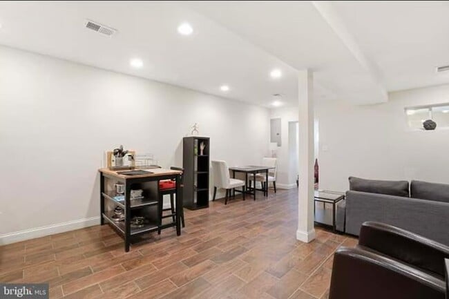 Photo - 813 Delafield Pl NW Apartment
