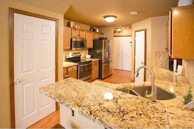 Foto del edificio - 7845 Autumn Ridge Ave