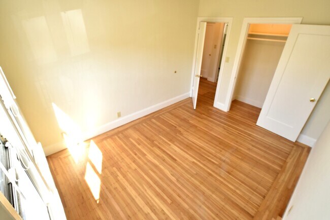 Building Photo - 6401 Irwin Ct