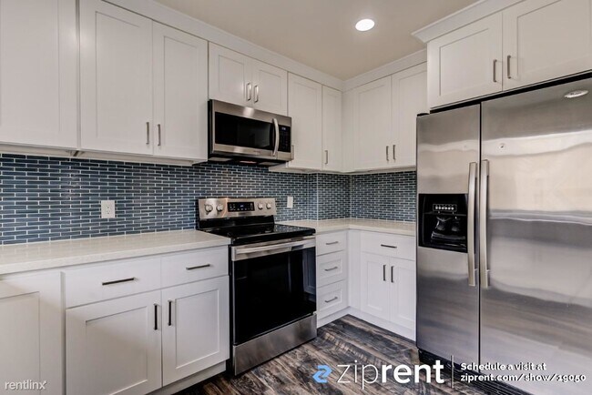 Foto del edificio - 4 br, 1.5 bath Condo - 201 Carriage Drive,...