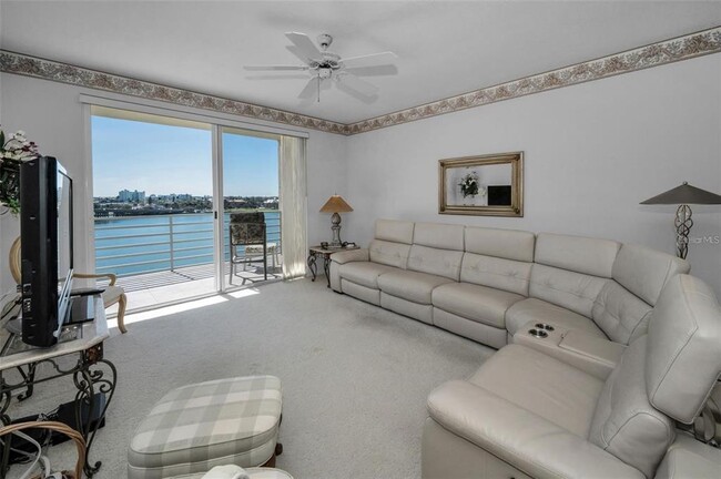 Building Photo - 7882 Sailboat Key Blvd S