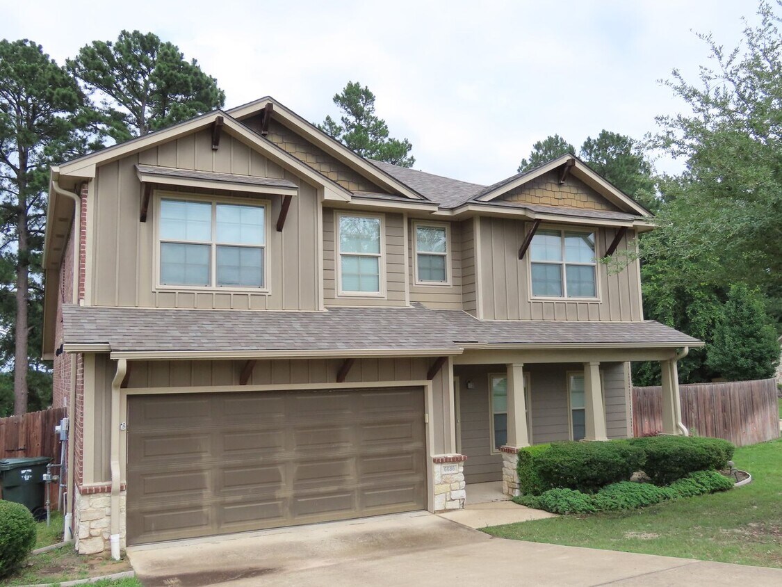 Foto principal - South Tyler! Stunning 5 Bedroom, 3.5 Bath ...