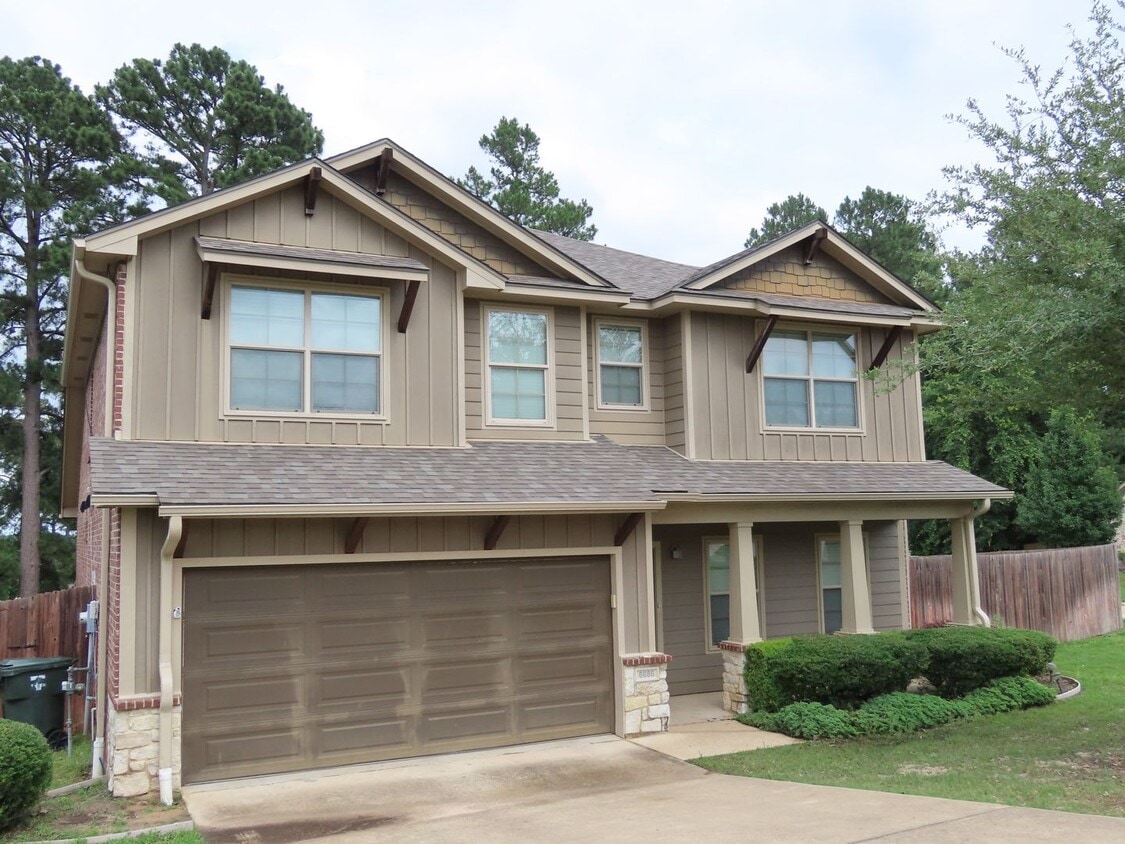 Primary Photo - South Tyler! Stunning 5 Bedroom, 3.5 Bath ...