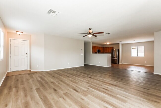 Foto del edificio - 30559 N Nightingale Rd