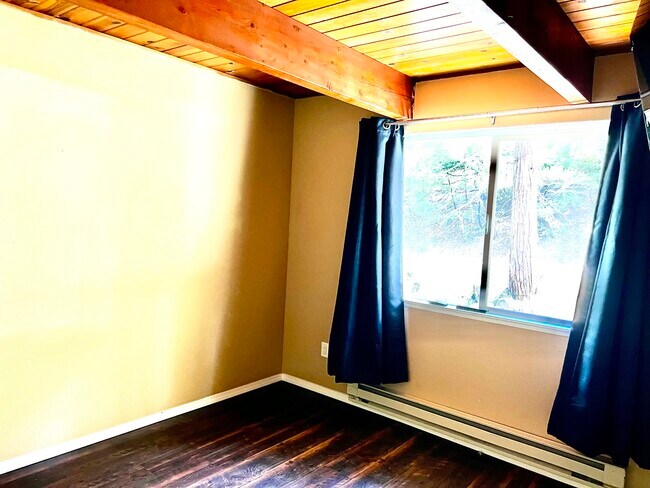 Building Photo - 22400 Broken Bough Ln