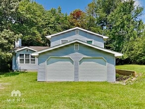 Building Photo - 865 W Hightower Trail