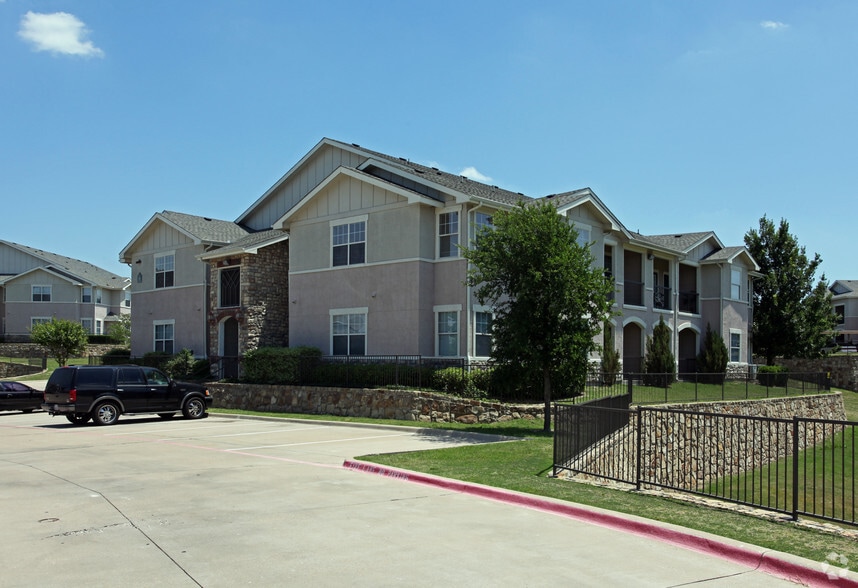 Rosemont at Bluff Ridge Rentals Dallas, TX