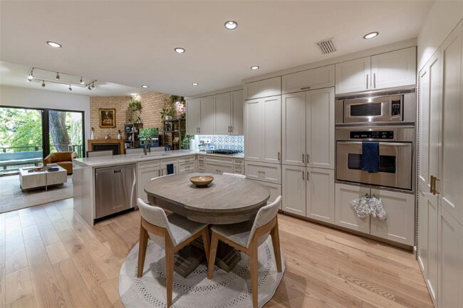 Foto del edificio - 4030 Buena Vista St