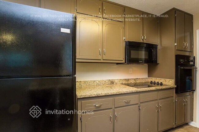 Foto del edificio - 3195 Sharon Ln