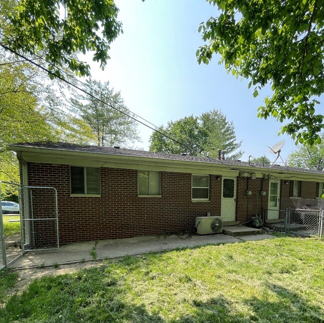 Building Photo - 7201 N Ralston Ave