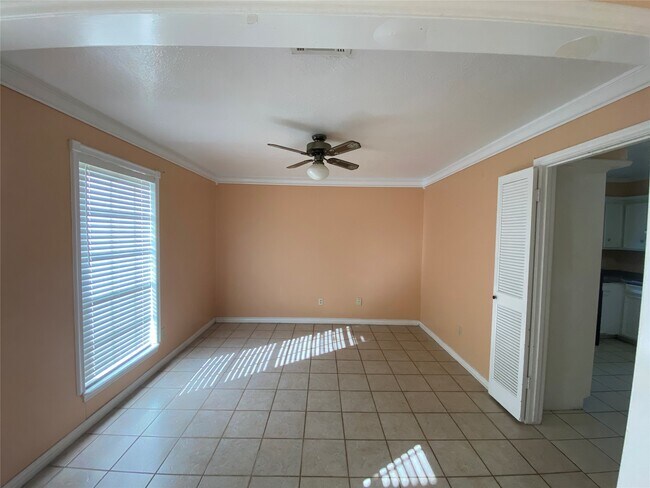 Foto del edificio - 14706 Woodward Gardens Dr