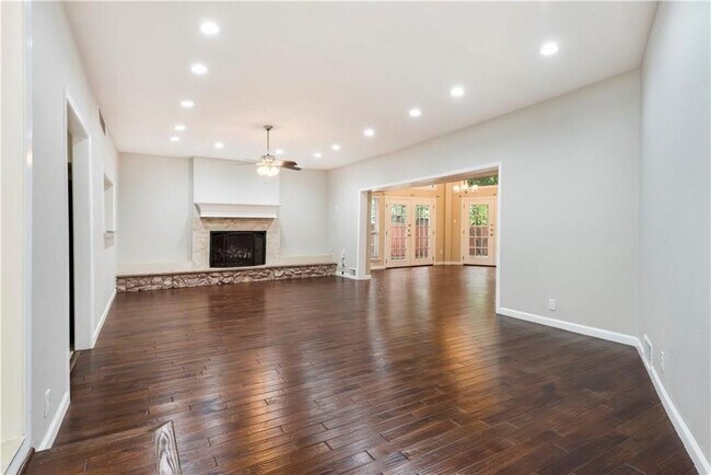 Foto del edificio - 7292 Williamson Rd