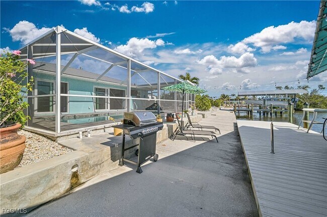 Foto del edificio - 2868 Sanibel Blvd