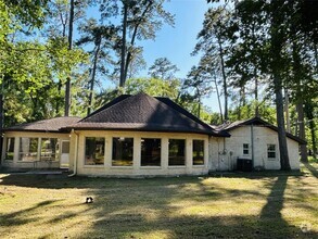 Building Photo - 11842 Deep Woods Dr