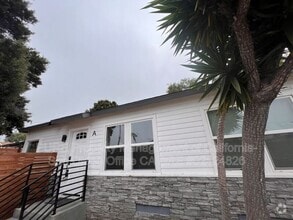 Building Photo - 593 Casselman St