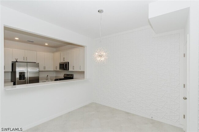 Building Photo - 14815 White Pearl Rd