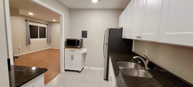 Building Photo - 2908 Kings Chapel Rd
