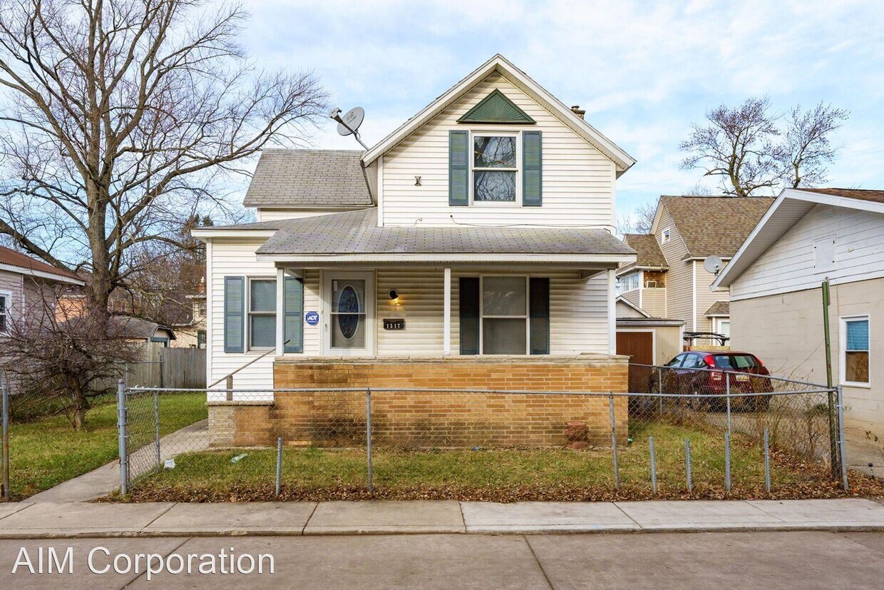 Primary Photo - 3 br, 1.5 bath House - 1517 Hays Park Ave #1