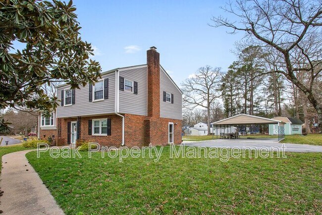 Foto del edificio - 4001 Halrose Ct