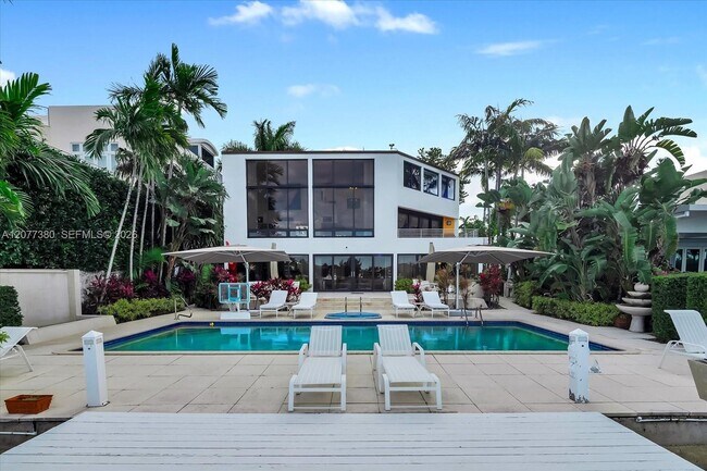 Foto del edificio - 279 N Hibiscus Dr