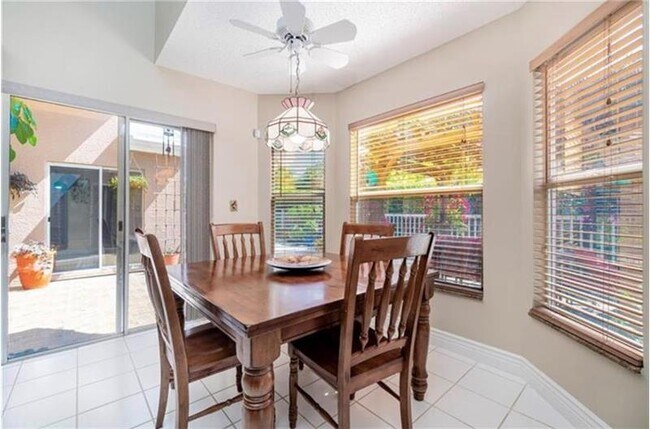 Foto del edificio - 4790 NW 7th St