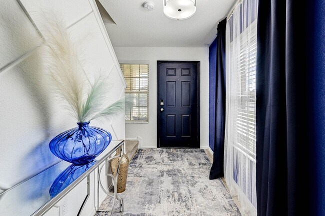 Foto del edificio - 1702 Campos Ct