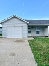 Building Photo - 34 Montee Dr