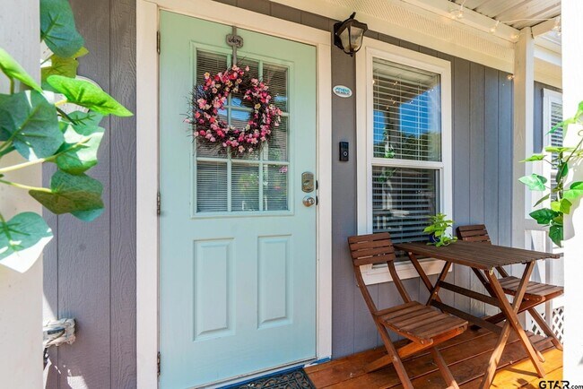 Foto del edificio - 10801 Harvest Wood Dr