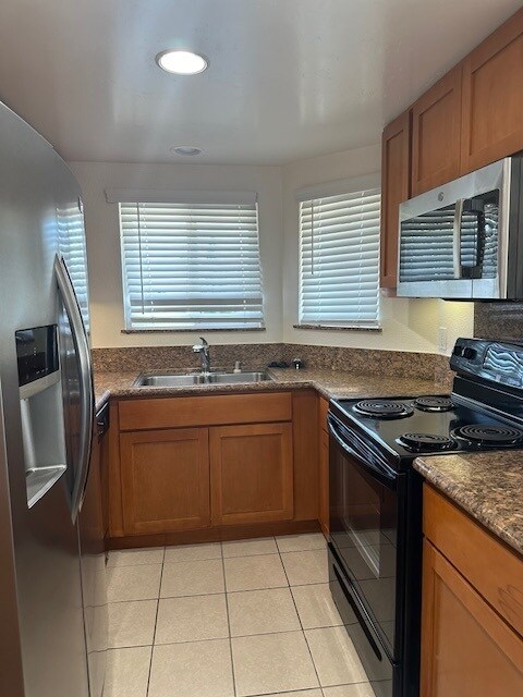 Foto del edificio - Heritage at Canyon Pointe Apartments