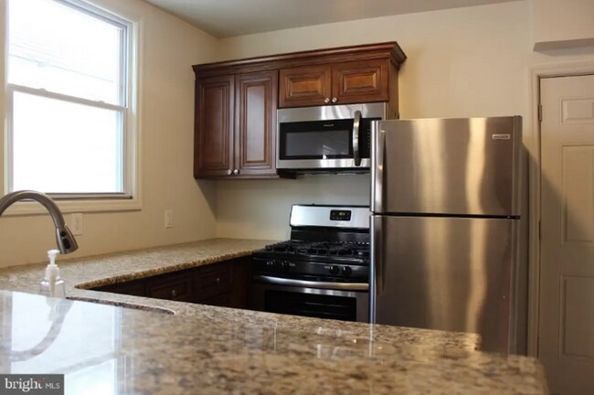 Foto del edificio - 56 N Broadway