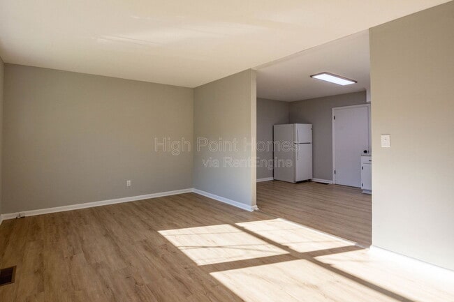 Building Photo - 603 Mountain Trail