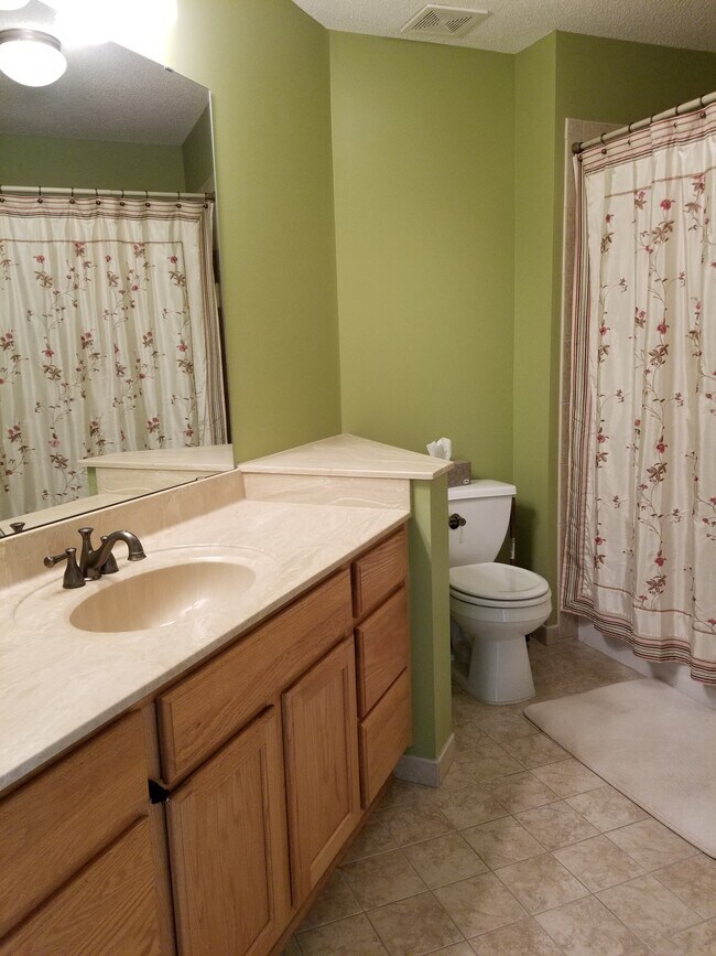 Foto del edificio - 9719 Xenium Lane N