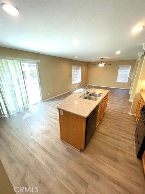 Foto del edificio - 32057 Meadow Wood Ln