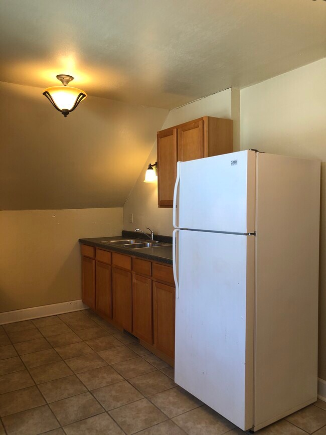 Foto del edificio - 3148 S Logan Ave
