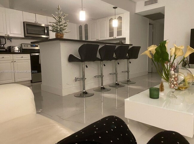 Building Photo - 13255 SW 9th Ct